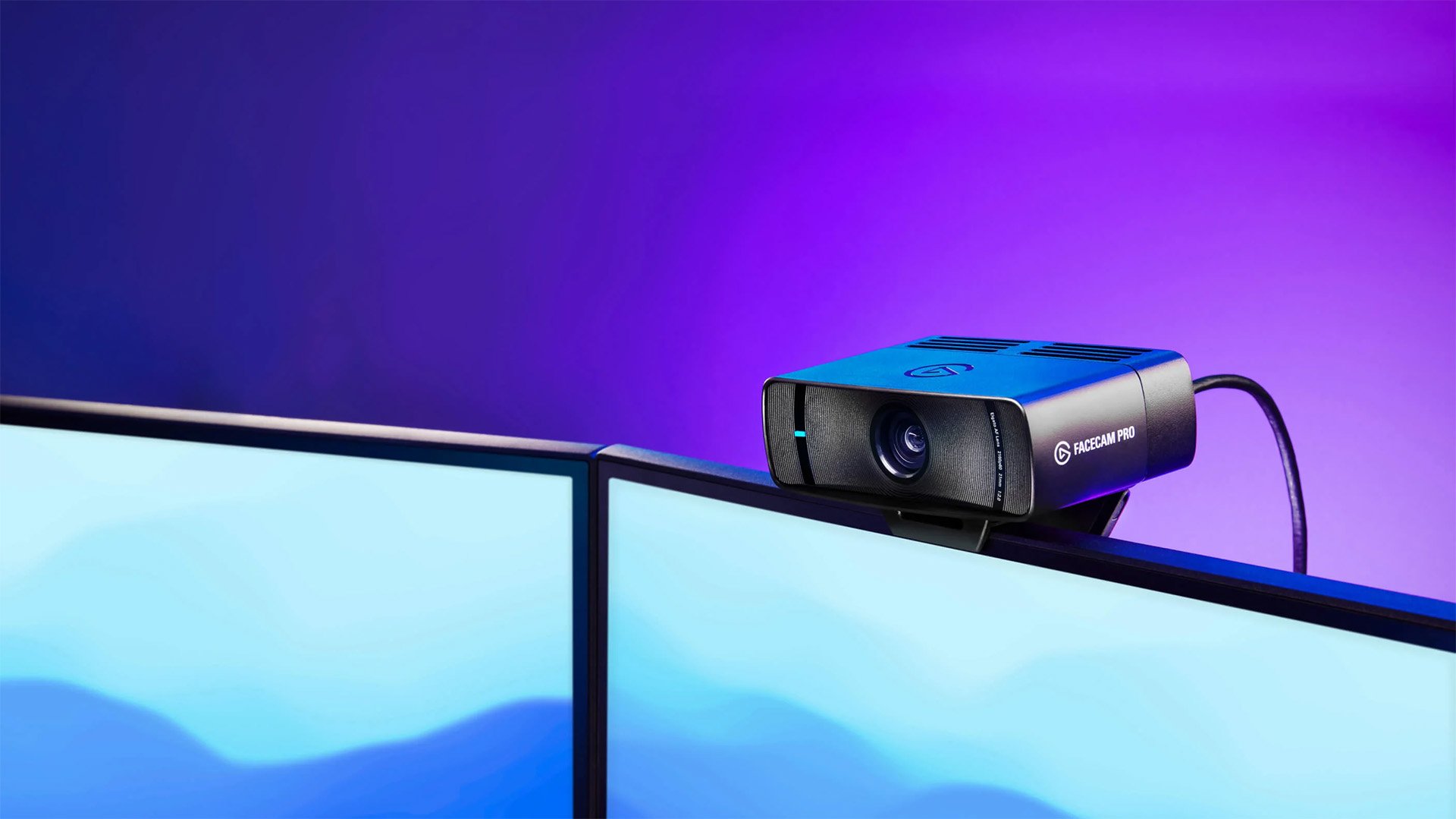 Elgato Facecam Pro on Monitor Elgato Facecam Pro on Monitor